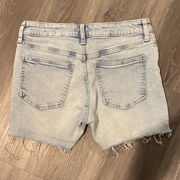 GAP Light Blue Frayed Hem Jean Shorts - Picture 3 of 4
